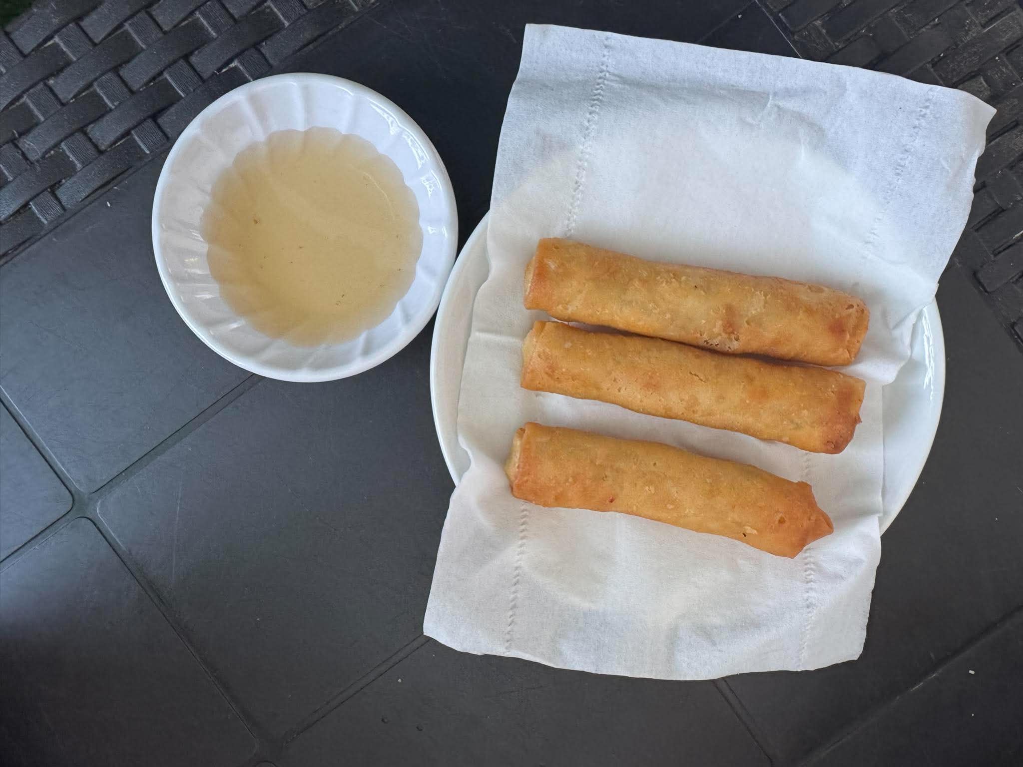 Lumpia (3 pcs)