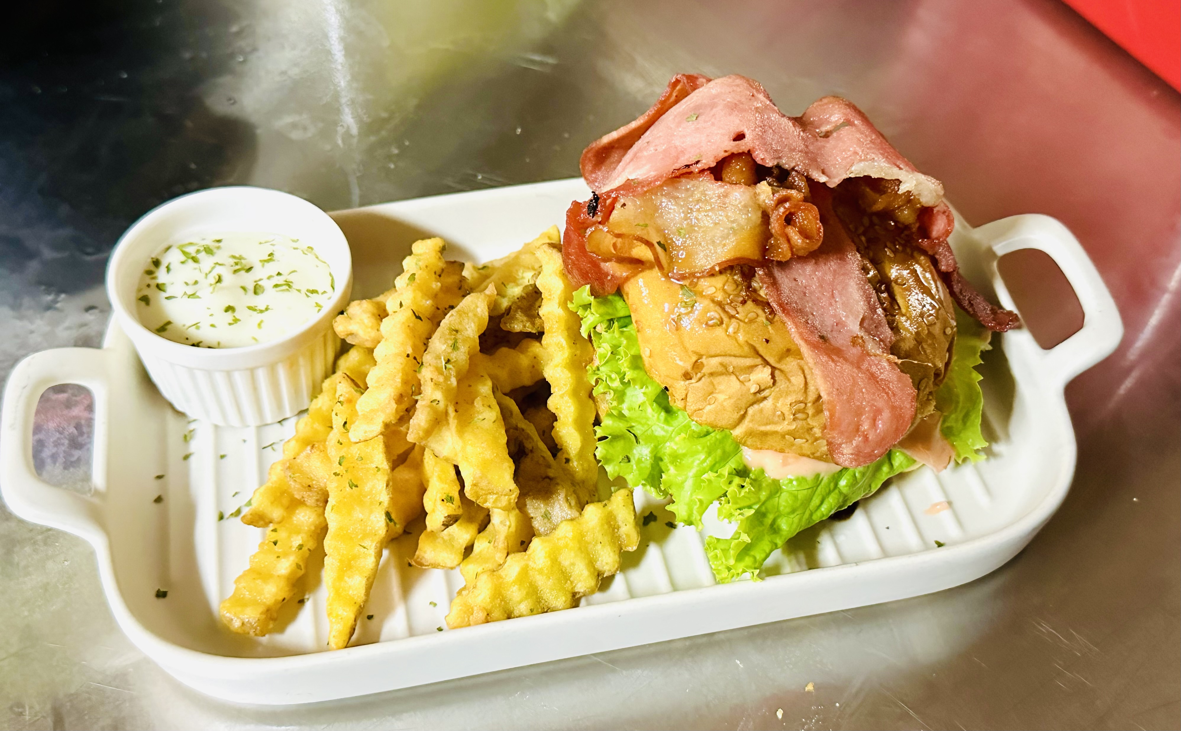 Single Beefy Bacon Burger