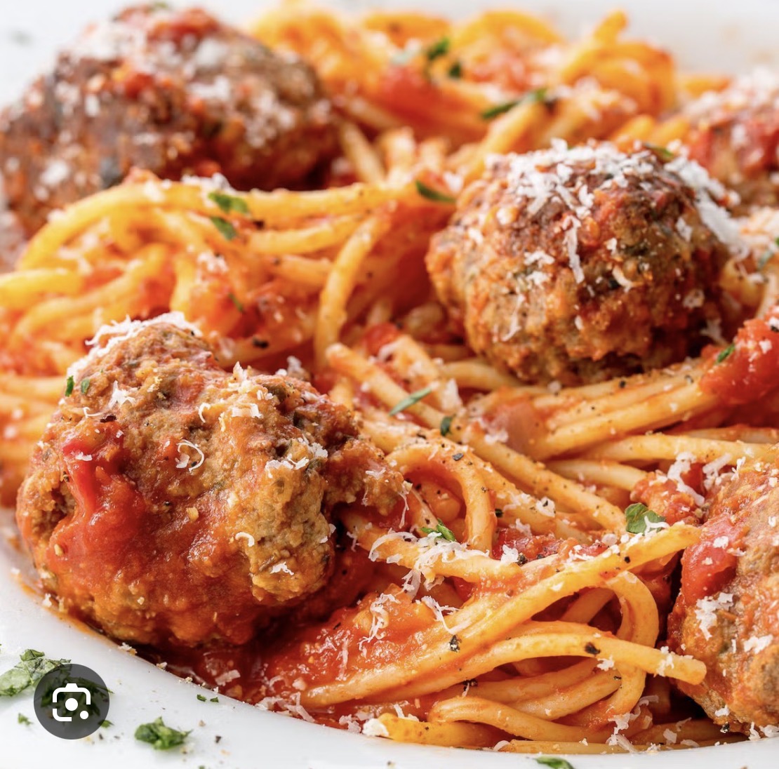 Spaghetti w/ Meatballs